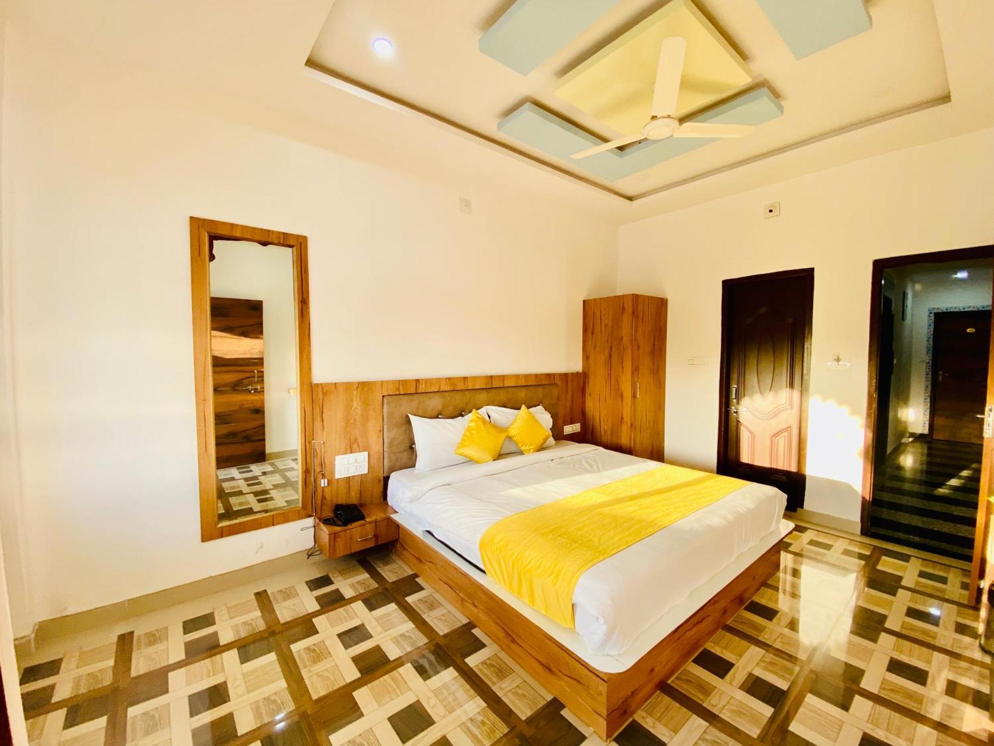 Hotel Vallabh A Lake Facing Balcony Udaipur Eksteriør bilde
